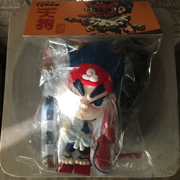 NWT VAPOUR PARK x Tan-sTaR Little Tengu Limited Edition Vinyl Figure - Picture 6 of 14